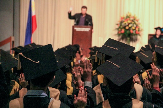 A Parent&rsquo;s Guide to Scholarships & Bursaries